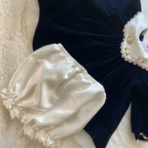 Peaches n’ Cream velvet dress - Picture 3 of 5